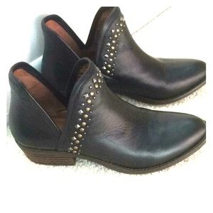 Lucky Brand booties